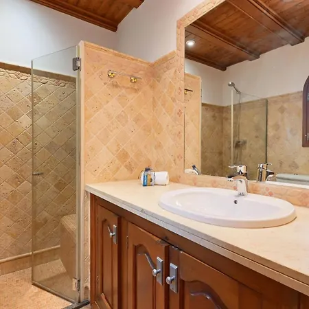 Villa Altar 4 Pax