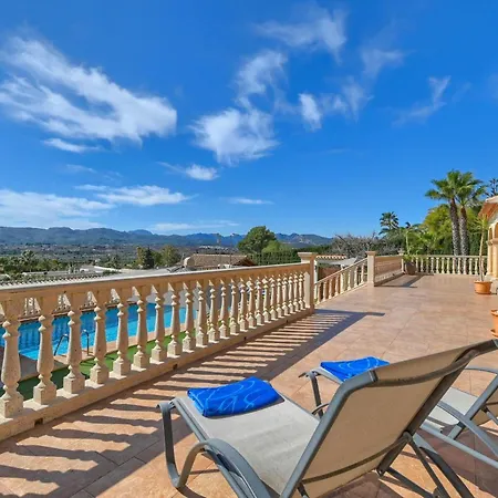 Villa Altar 4 Pax Montgo
